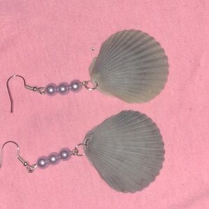 Shell earrings